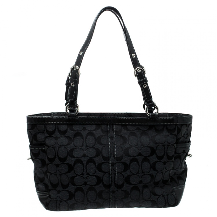 Pre Owned Coach Black Canvas Signature Tote