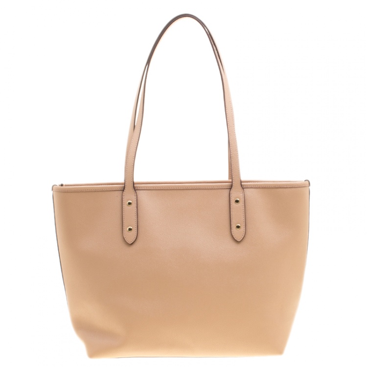 Pre Owned Coach Peach Leather City Zip Tote