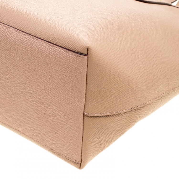 Pre Owned Coach Peach Leather City Zip Tote