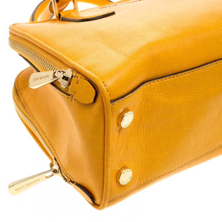 Pre Owned Michael Kors Mustard Leather Medium Reese Satchel