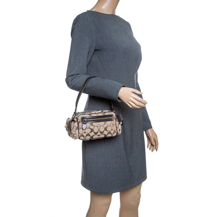 Pre Owned Coach Beige/Black Signature Canvas Box bag