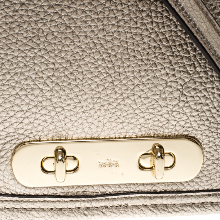 Pre Owned Coach Gold Leather Swagger Shoulder Bag