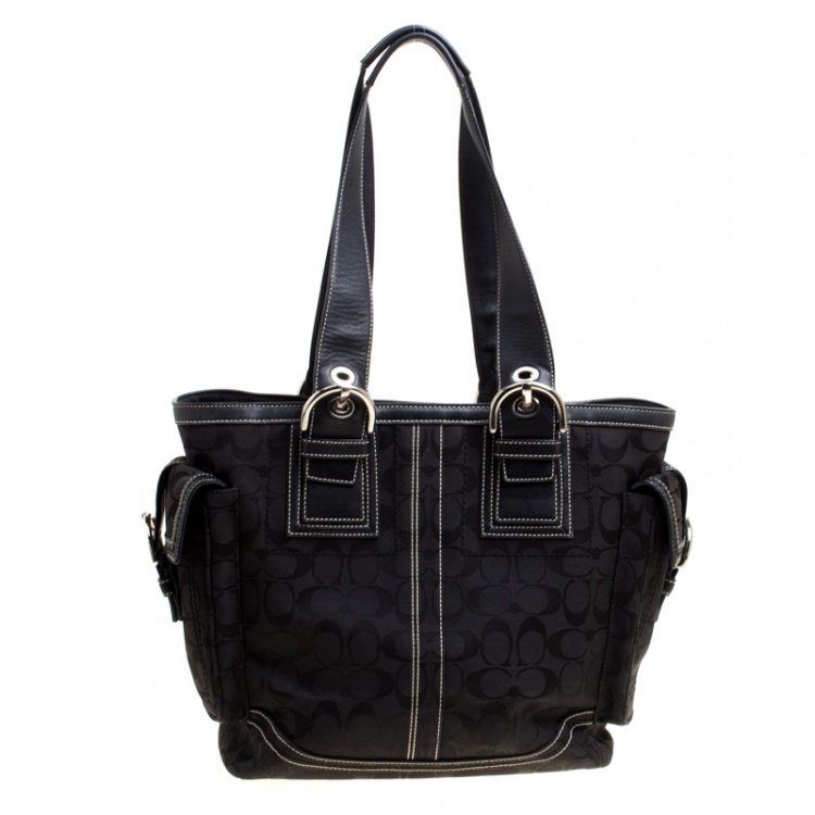 Pre Owned Coach Black Signature Canvas Tote