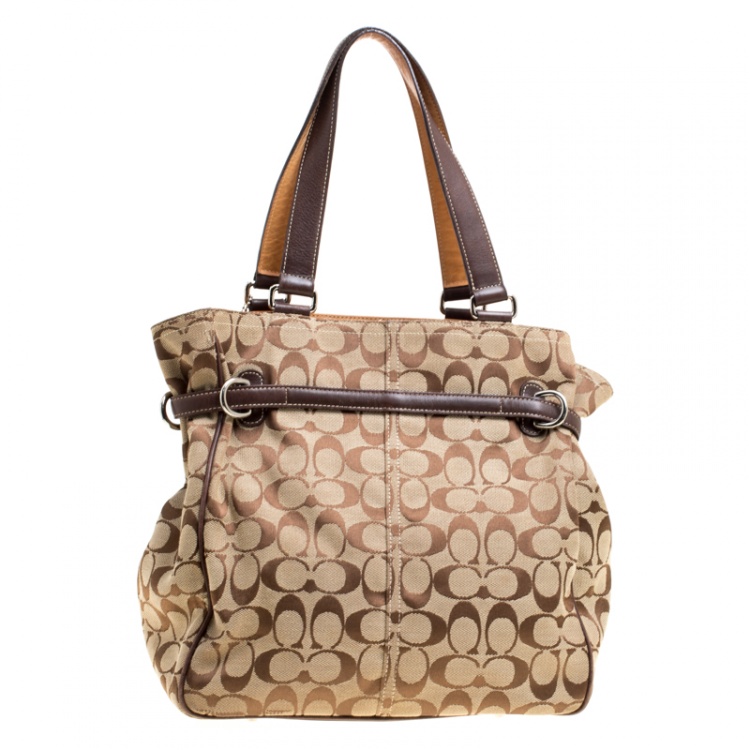 Pre Owned Coach Beige/Brown Signature Canvas and Leather Shoulder Bag