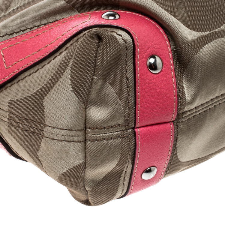 Pre Owned Coach Beige/Pink Signature Canvas Hobo