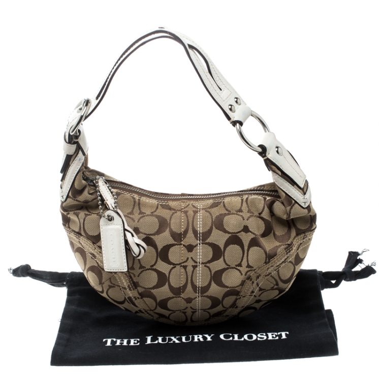 Pre Owned Coach Beige/Off White Signature Canvas Hobo