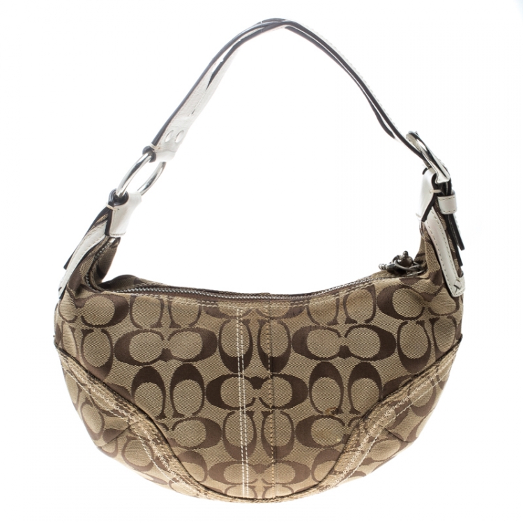 Pre Owned Coach Beige/Off White Signature Canvas Hobo