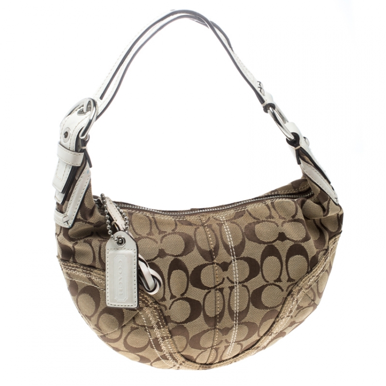 Pre Owned Coach Beige/Off White Signature Canvas Hobo