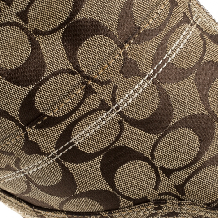 Pre Owned Coach Beige/Off White Signature Canvas Hobo