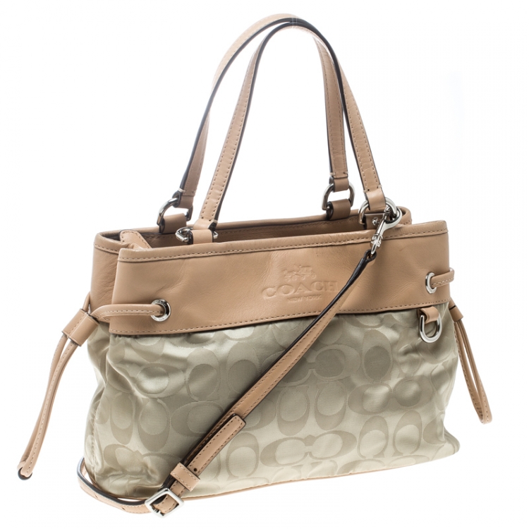 Pre Owned Coach Beige/Peach Nylon and Leather Carryall Top Handle Bag