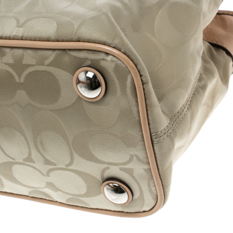 Pre Owned Coach Beige/Peach Nylon and Leather Carryall Top Handle Bag