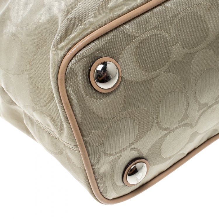 Pre Owned Coach Beige/Peach Nylon and Leather Carryall Top Handle Bag