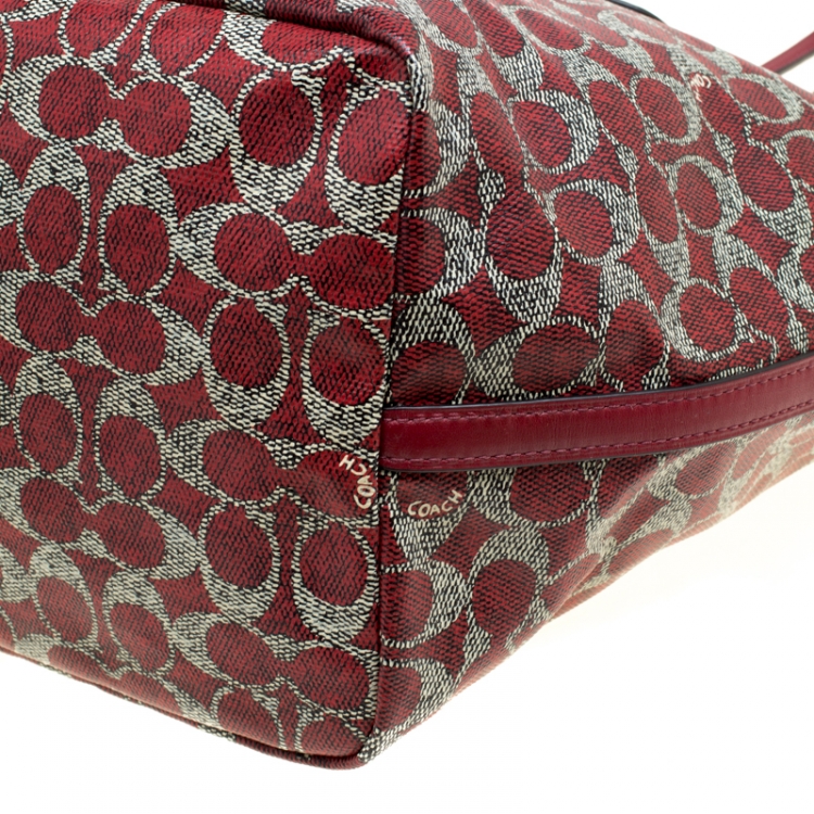 Pre Owned Coach Red Signature Coated Canvas Taxi Zip Shopping Tote