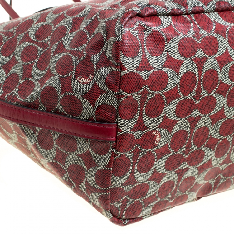 Pre Owned Coach Red Signature Coated Canvas Taxi Zip Shopping Tote