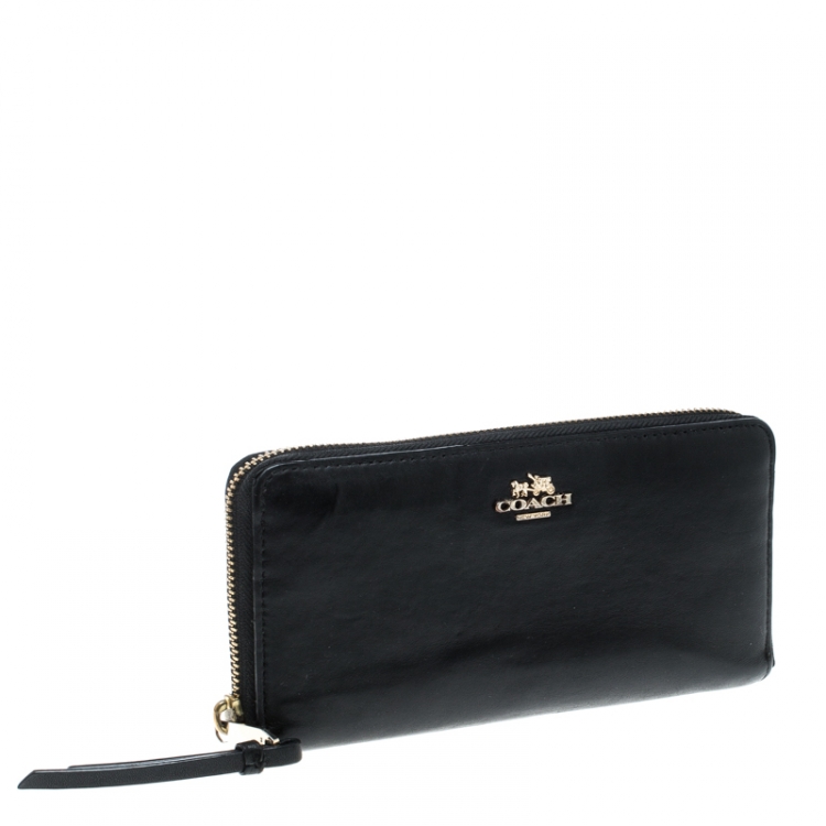 Pre Owned Coach Black Leather Zip Around Wallet 