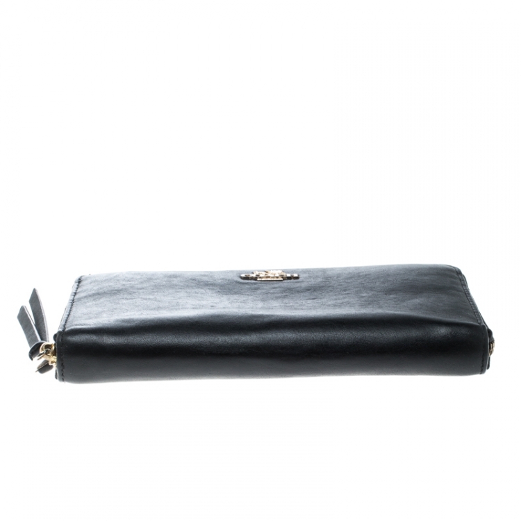 Pre Owned Coach Black Leather Zip Around Wallet 