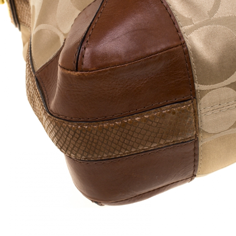 Pre Owned Coach Beige/Brown Signature Canvas and Leather Hobo