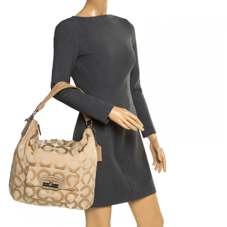 Pre Owned Coach Cream Canvas Kristin Hobo