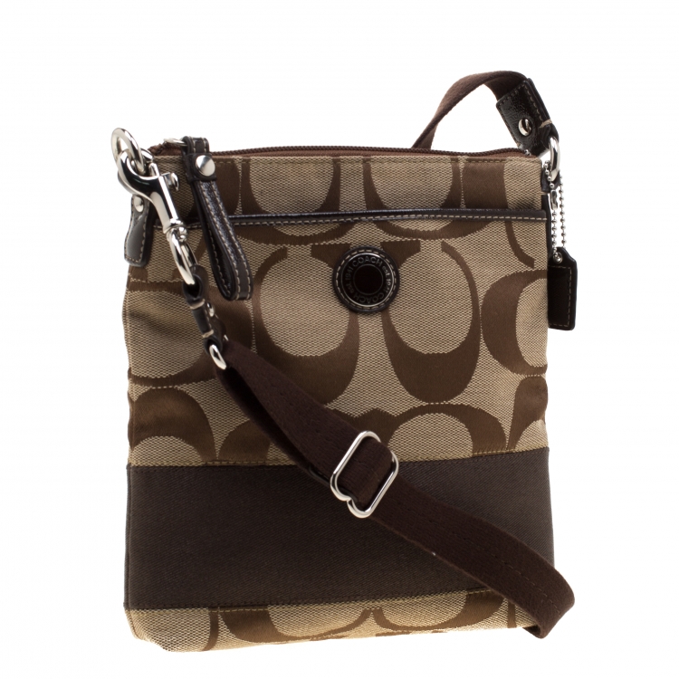 Pre Owned Coach Brown/Beige Signature Canvas Swingpack Crossbody Bag