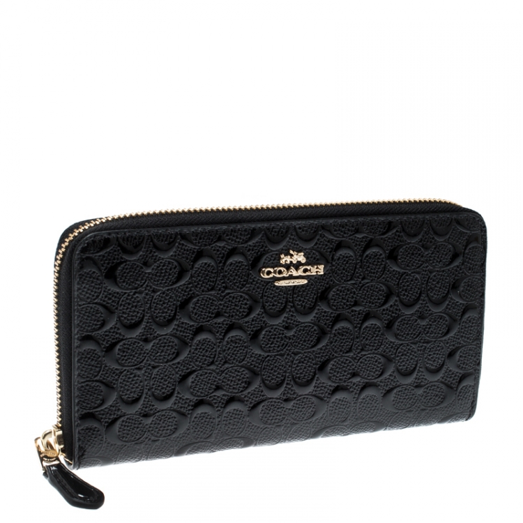 Pre Owned Coach Black Signature Patent Leather Accordion Zip Around Wallet