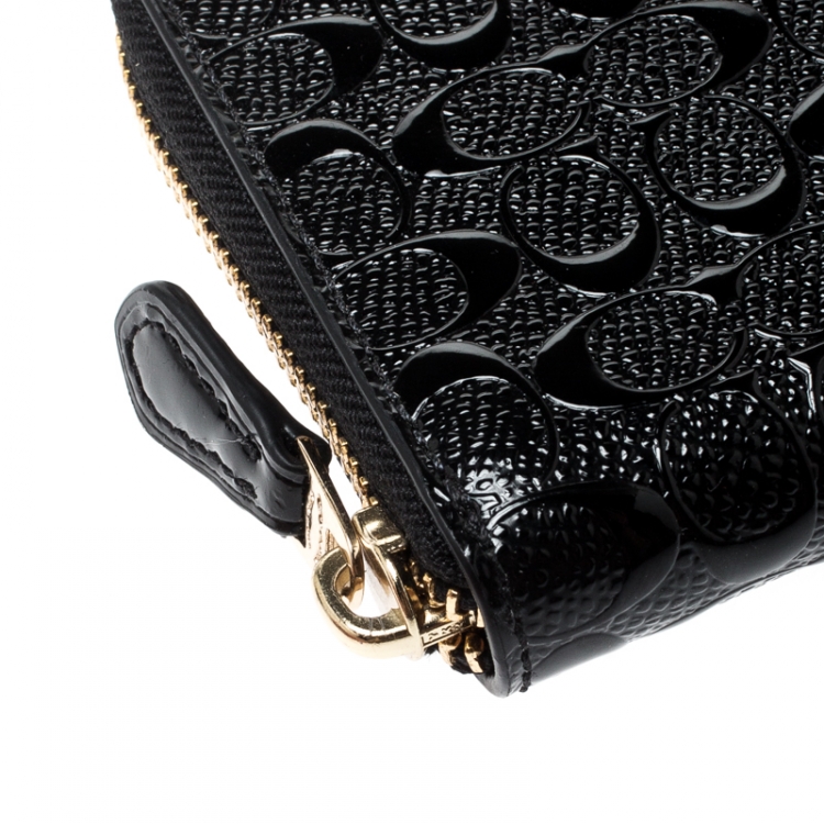 Pre Owned Coach Black Signature Patent Leather Accordion Zip Around Wallet