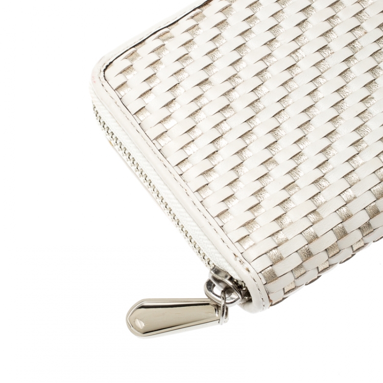Pre Owned Coach Off White/Silver Woven Leather Zip Around Wallet 