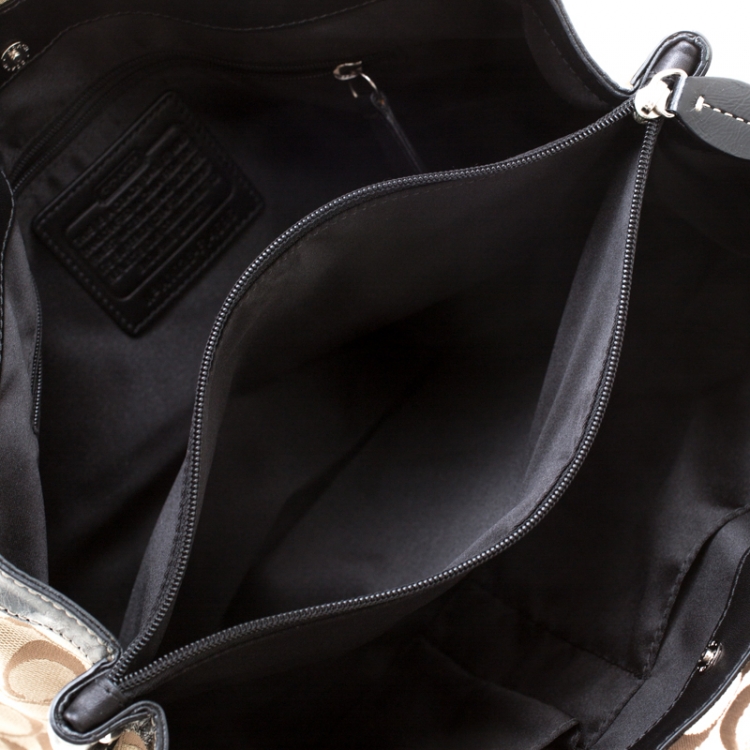 Pre Owned Coach Beige/Black Canvas and Patent Leather Tote