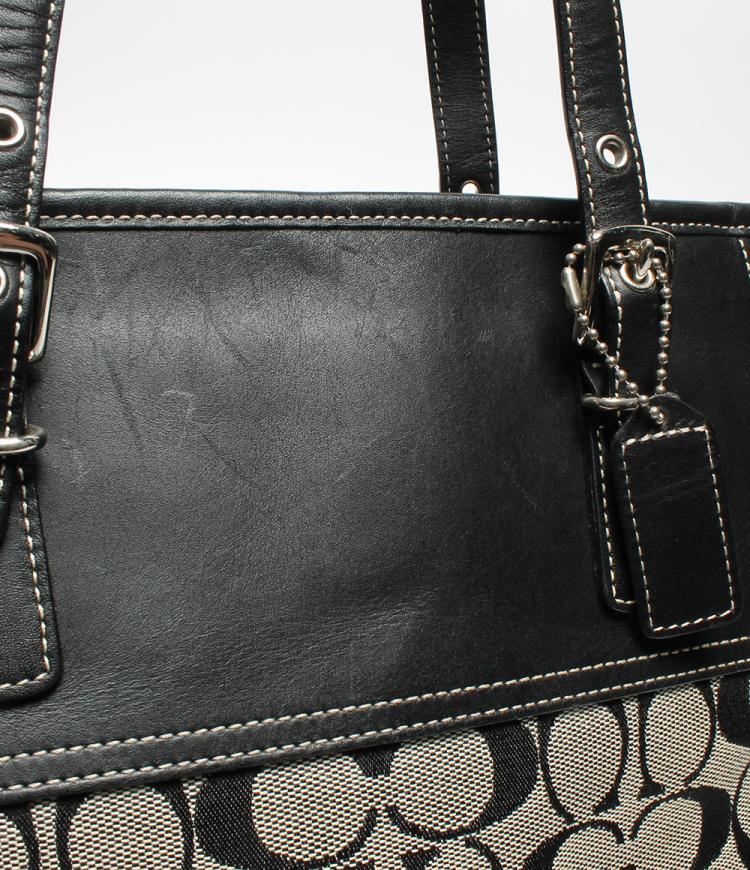 Pre Owned Coach Gray Signature Canvas and Leather HandBag 