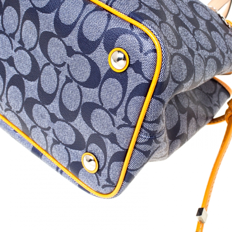 مملوكة مسبقًا Coach Multicolor Signature Coated Canvas Drawstring Tote
