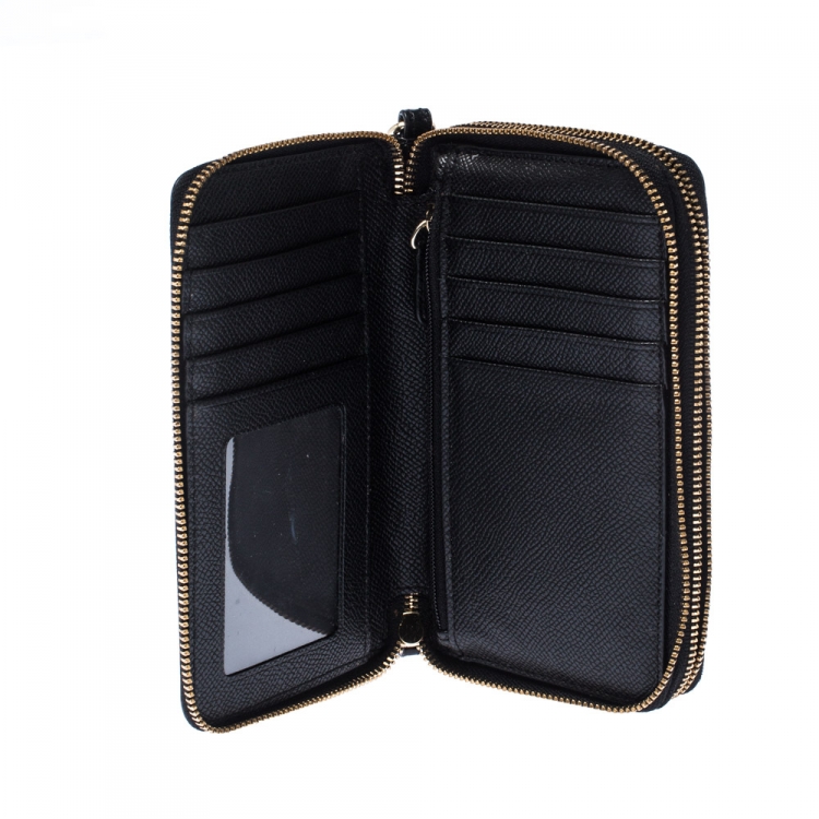 Pre Owned Coach Black Signature Patent Leather Accordion Zip Around Wallet
