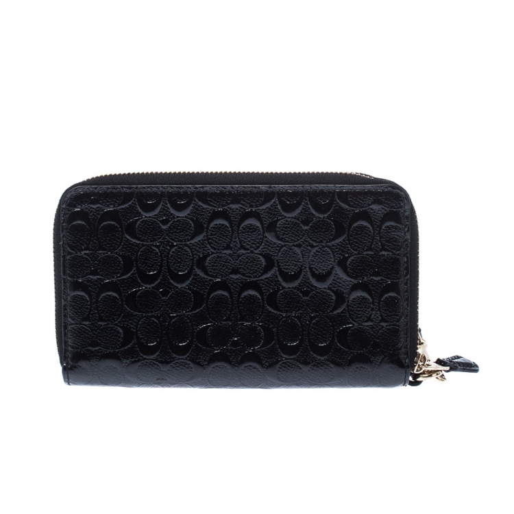 Pre Owned Coach Black Signature Patent Leather Accordion Zip Around Wallet