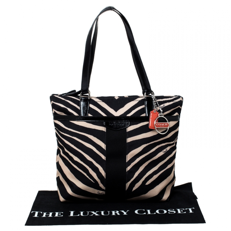 Pre Owned Coach Black/Cream Zebra Print Canvas and Patent Leather Tote