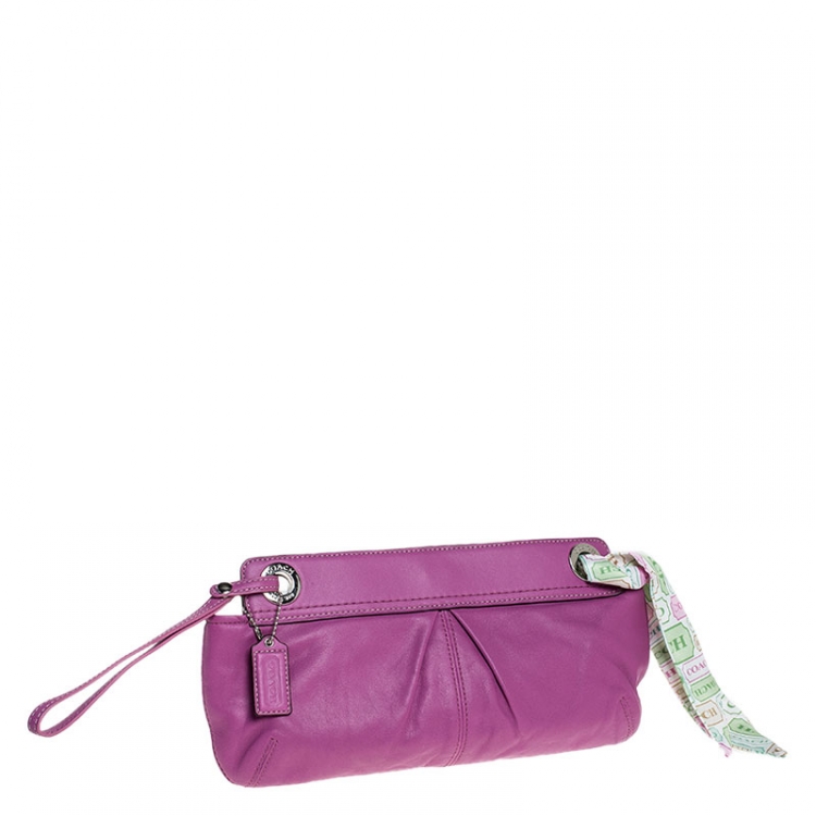 Pre Owned Coach Fuschia Pleated Leather Wristlet 