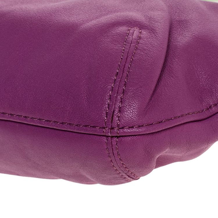 Pre Owned Coach Fuschia Pleated Leather Wristlet 
