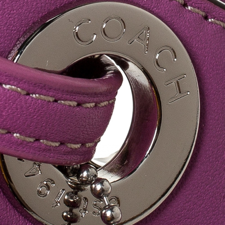 Pre Owned Coach Fuschia Pleated Leather Wristlet 