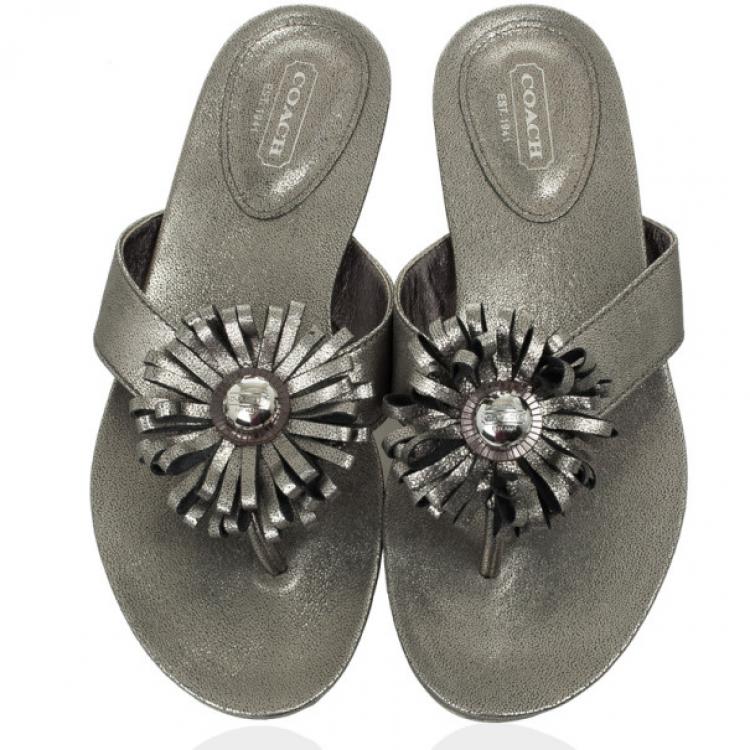 Pre Owned Coach Silver Metallic Skye Flower Thong Sandals Size 36.5