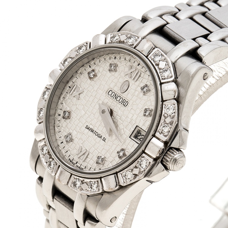 Pre Owned Concord Silver Stainless Steel Diamonds Saratoga Women's Wristwatch 24 mm