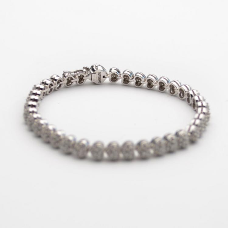 Pre Owned Damiani 18K Diamond Pave Setting Hearts Bracelet 