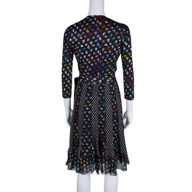 مملوكة مسبقًا Diane Von Furstenberg Floral and Dot Print Paneled Caprice Wrap Dress S