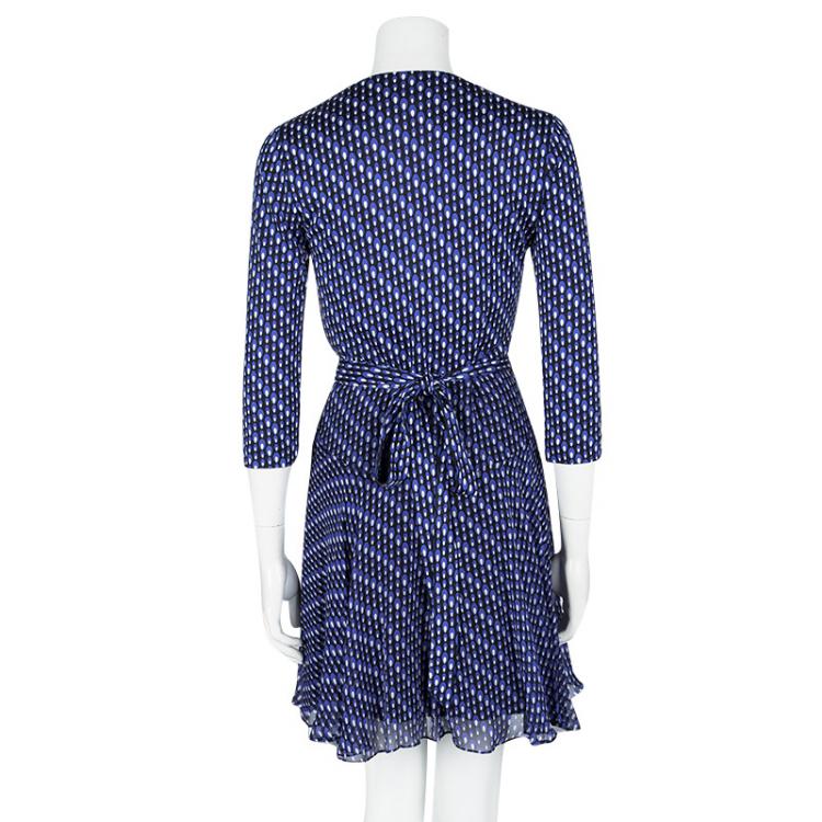 مملوكة مسبقًا Diane Von Furstenberg Blue Printed Silk Irina Wrap Dress S
