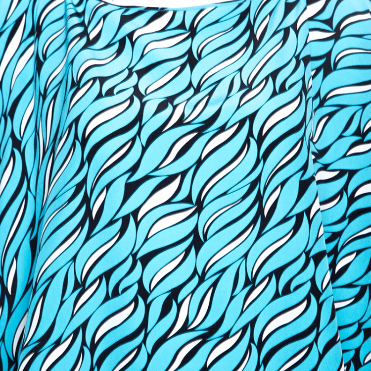 Pre Owned Diane Von Furstenberg Blue Printed Silk New Hanky Top S