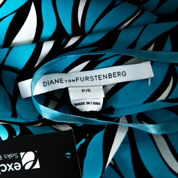 Pre Owned Diane Von Furstenberg Blue Printed Silk New Hanky Top S
