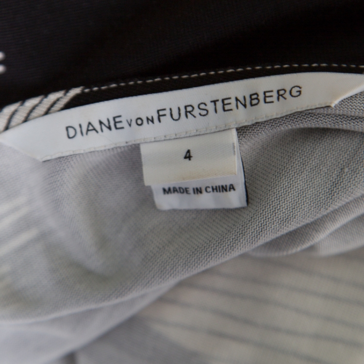 مملوكة مسبقًا Diane Von Furstenberg Monochrome Flame Printed Silk Jersey Valencia Wrap Dress S