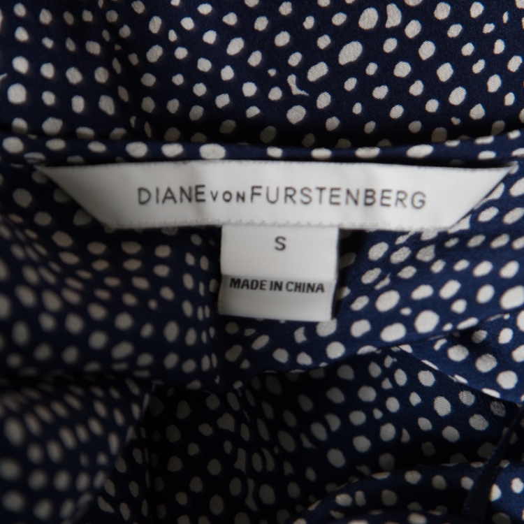 Pre Owned Diane Von Furstenberg Navy Blue and White Dotted Silk Dolman Sleeve Top S