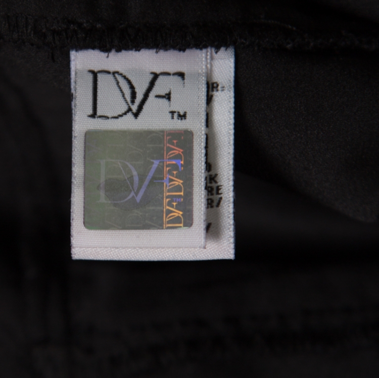 Pre Owned Diane Von Furstenberg Navy Blue and Black Guipure Lace Scalloped Trim Shaelyn Wrap Dress M