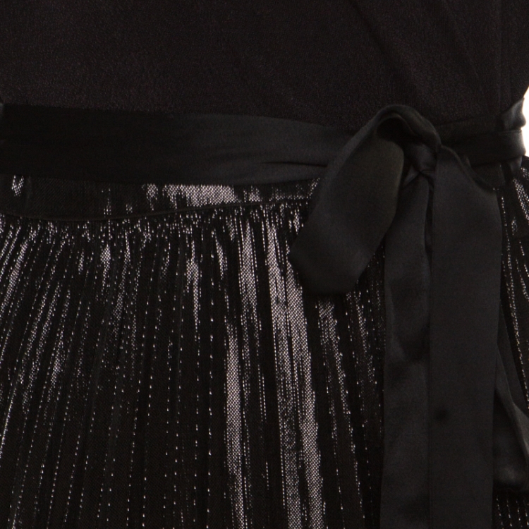 Pre Owned Diane Von Furstenburg Black Metallic Plisse Heavyn Wrap Maxi Dress M