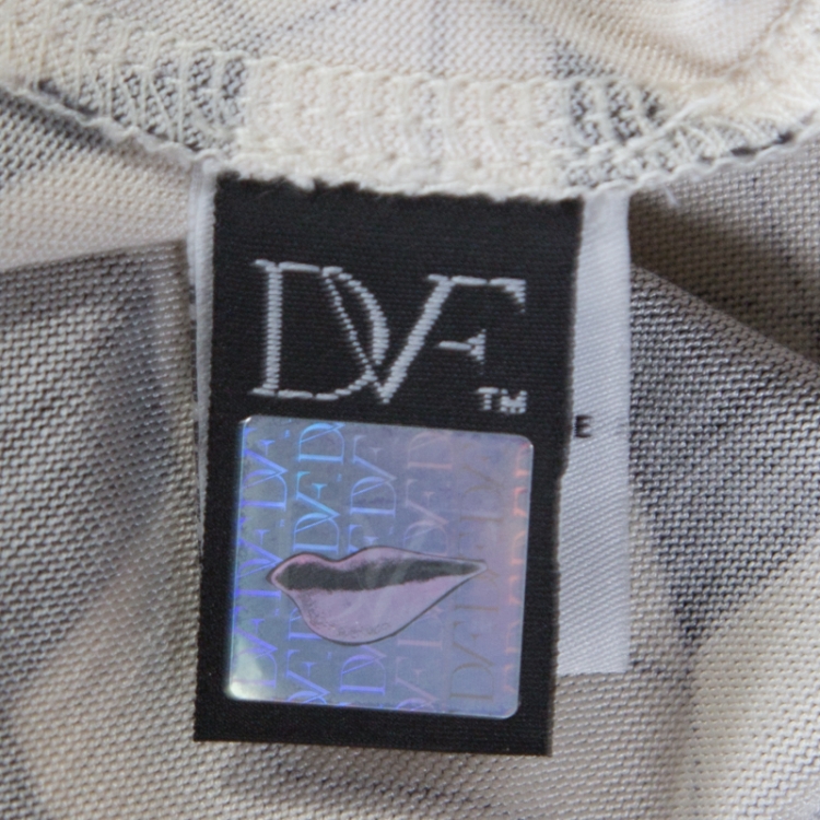 Pre Owned Diane von Furstenberg Monochrome Printed Silk Jersey Wrap Banded Julian Dress S