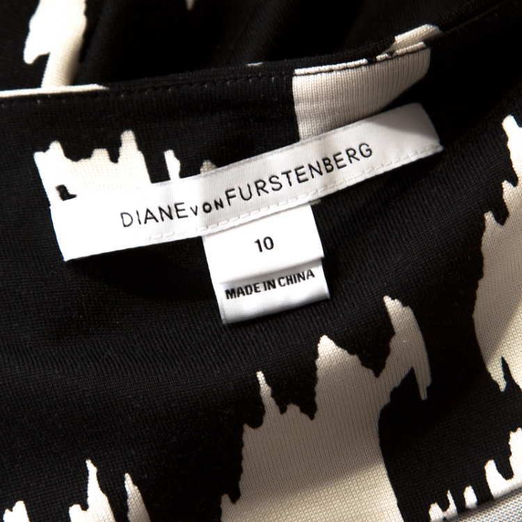 مملوكة مسبقًا Diane Von Furstenberg Monochrome Printed Silk Jersey Tallulah Wrap Dress L 
