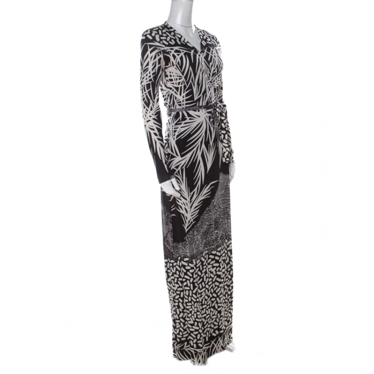 Pre Owned Diane von Furstenberg Black & White Printed Silk Jersey Georgina Wrap Dress S