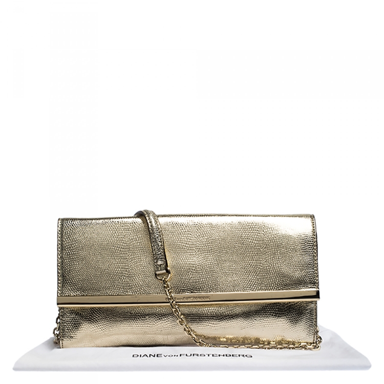 Pre Owned Diane Von Furstenberg Metallic Gold Lizrad Embossed Leather Chain Clutch 
